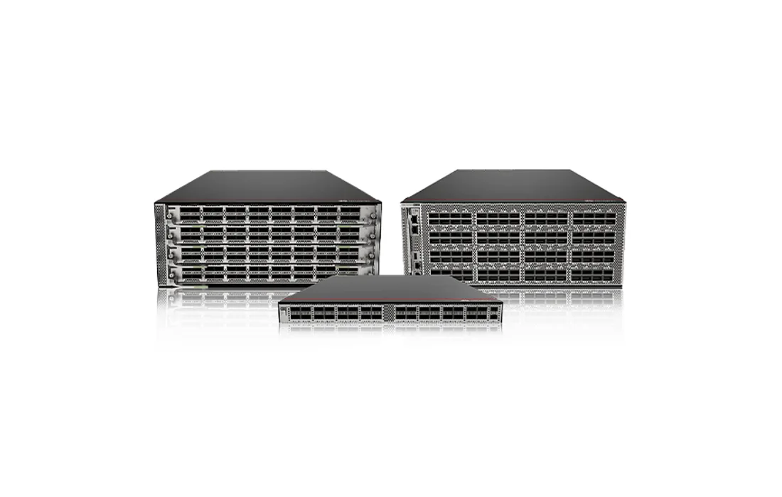 CloudEngine 9800 Series Data Center Switches — 產品/系列參考圖;外觀以具體版本為準。